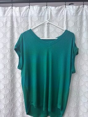 Maurice’s Berkley V Neck Short Sleeve Te